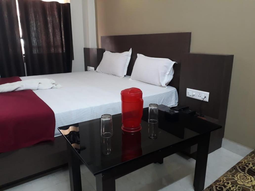 Goroomgo Hotel Uk Palace Puri Ngoại thất bức ảnh
